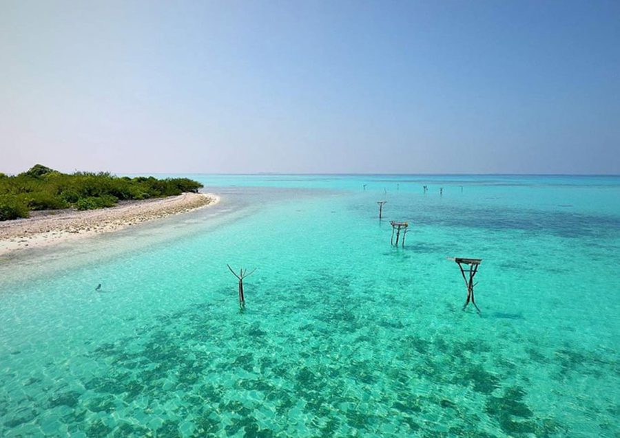 The shallow lagoon of Kelaa island, Haa Alifu